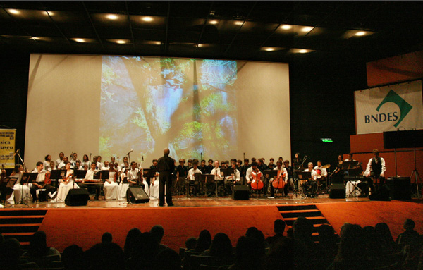 1ª Mostra Brasitália Concerto Orquestra Tocante